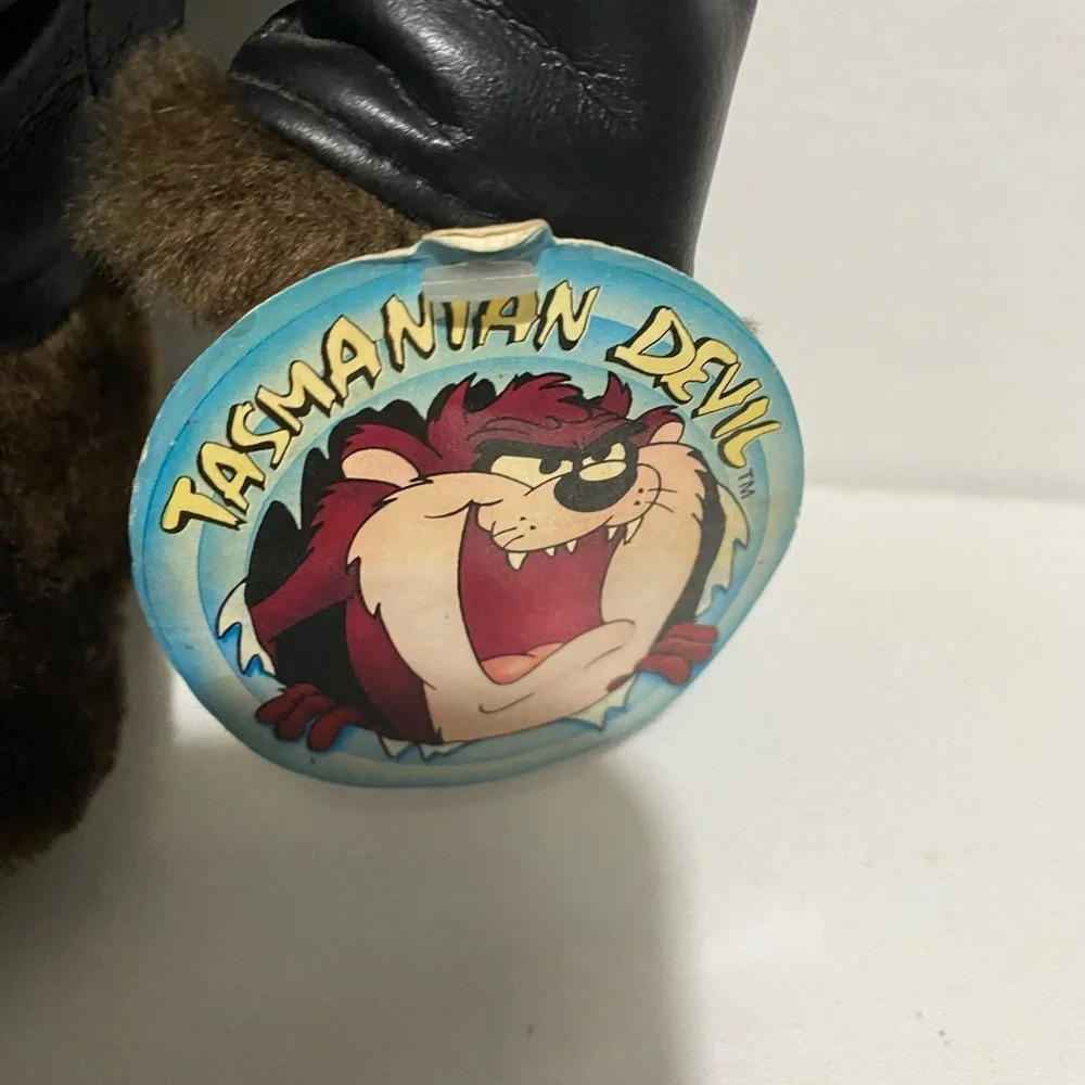 NWT Vintage 1993 8” Taz Tasmanian Devil Plush Biker Leather Jacket Warner Bros - Picture 3 of 7